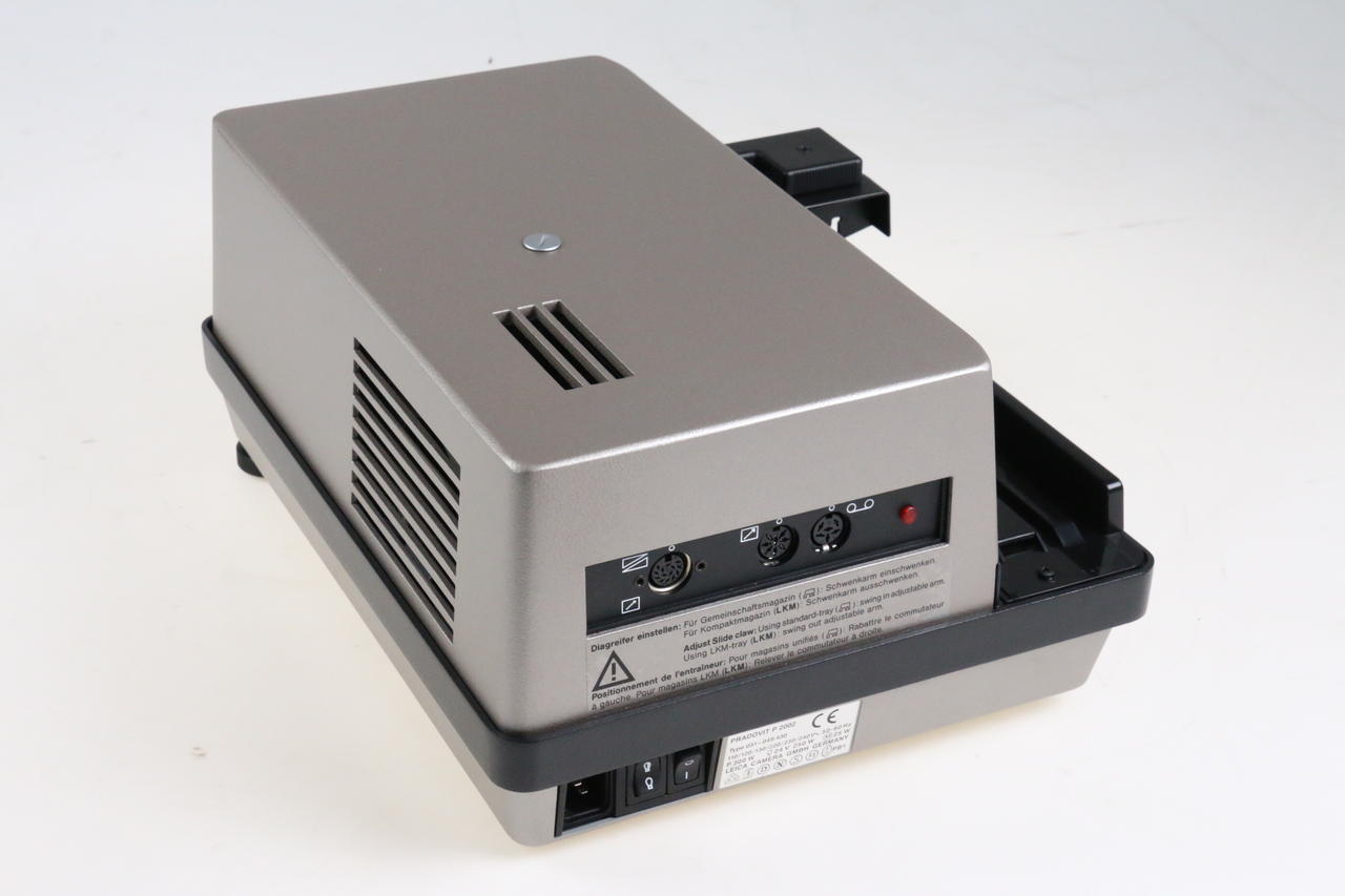 Leica Pradovit P2002 mit Colorplan 90mm f/2,5