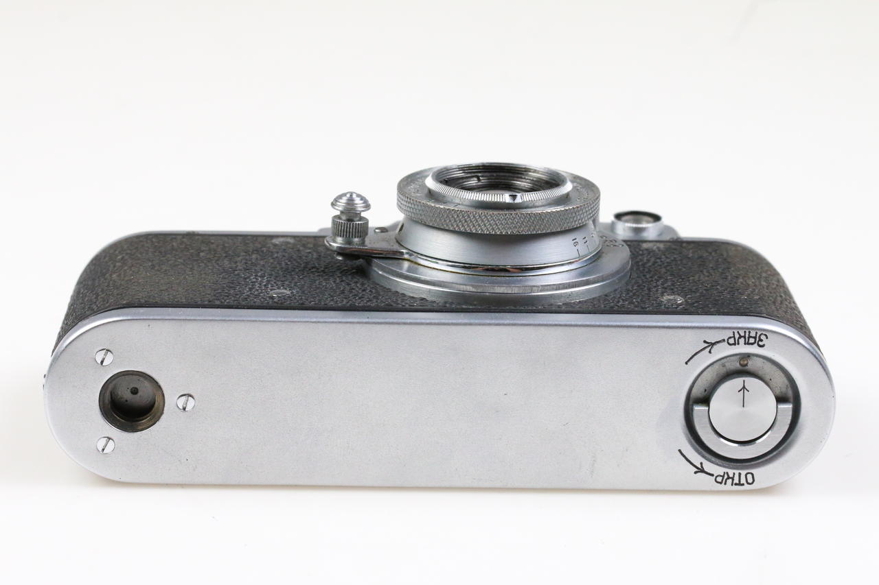 KMZ ZORKI 1 mit Industar-22 5cm f/3,5 - #173030