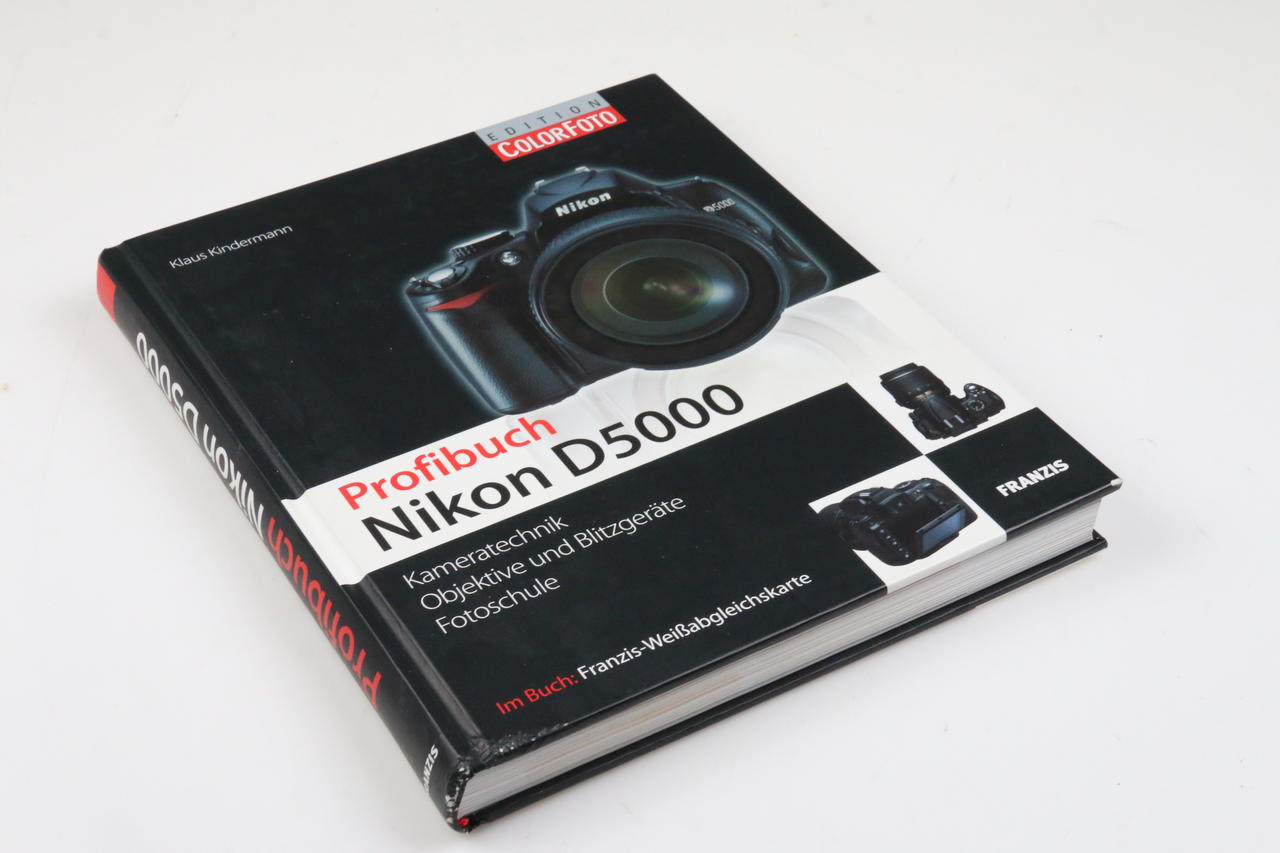 Nikon D5000 Profibuch Color Foto