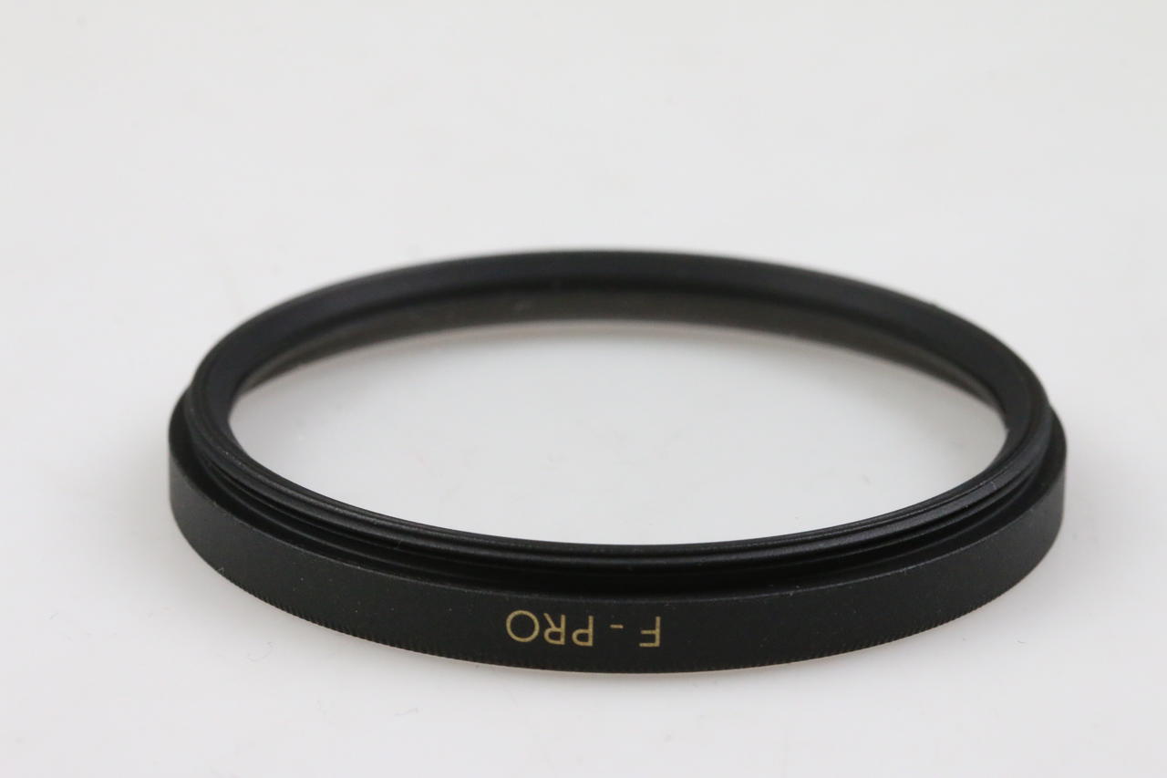 B+W UV Haze 1x (010) Filter - 52mm - Image 2