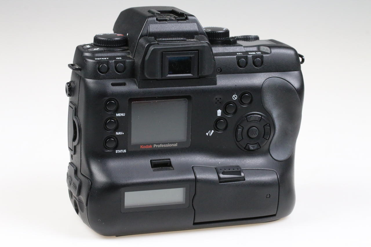 Kodak DSC Pro SLR /c Canon EOS Bajonett (ohne Ladegerät) - #02696