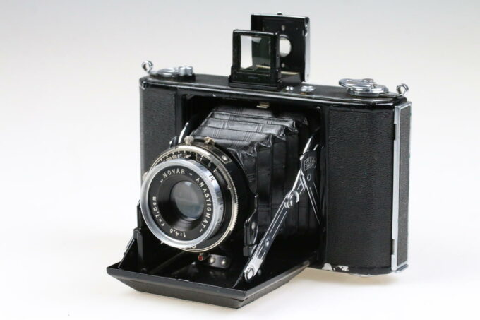 Zeiss Ikon Ikonta B 520/16 Sucherkamera mit Novar-Anastigmat 7,5cm f/4,5