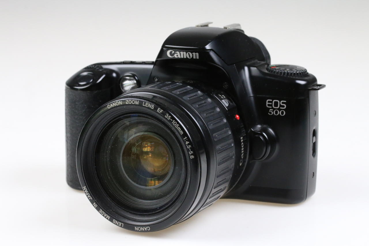 Canon EOS 500 mit EF 35-105mm f/4,5-5,6 Zoom-Objektiv - #8114676