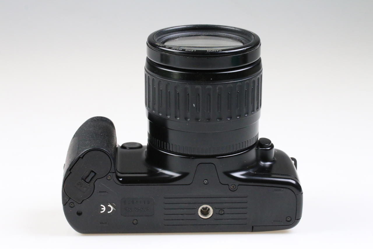 Canon EOS 500 mit EF 35-105mm f/4,5-5,6 Zoom-Objektiv - #8114676