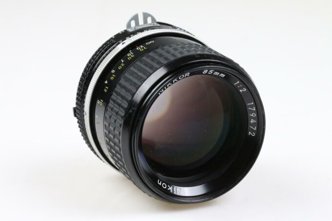 Nikon MF 85mm f/2,0 AI - #179472