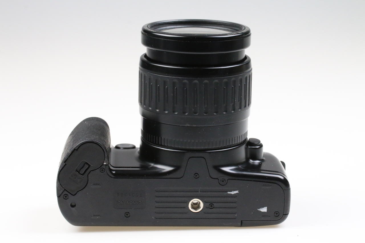 Canon EOS 500 mit EF 35-105mm f/4,5-5,6 Zoom-Objektiv - #7531386