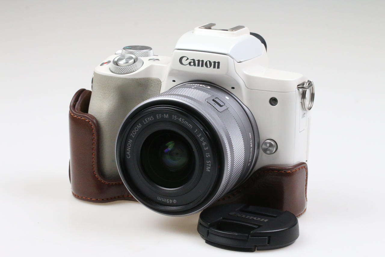 Canon EOS M50 mit EF-M 15-45mm IS STM : Schwarz - #843047002075