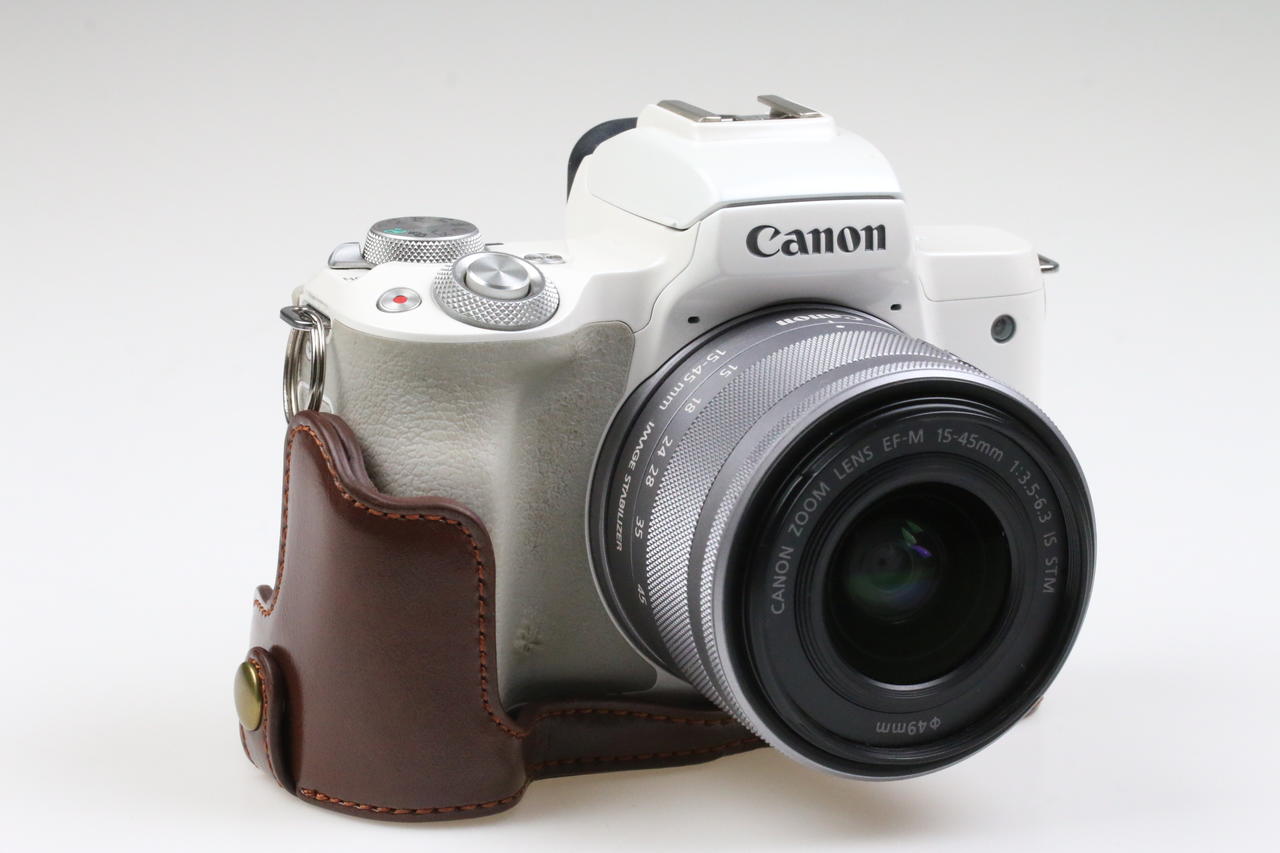 Canon EOS M50 mit EF-M 15-45mm IS STM : Schwarz - #843047002075 - Image 2