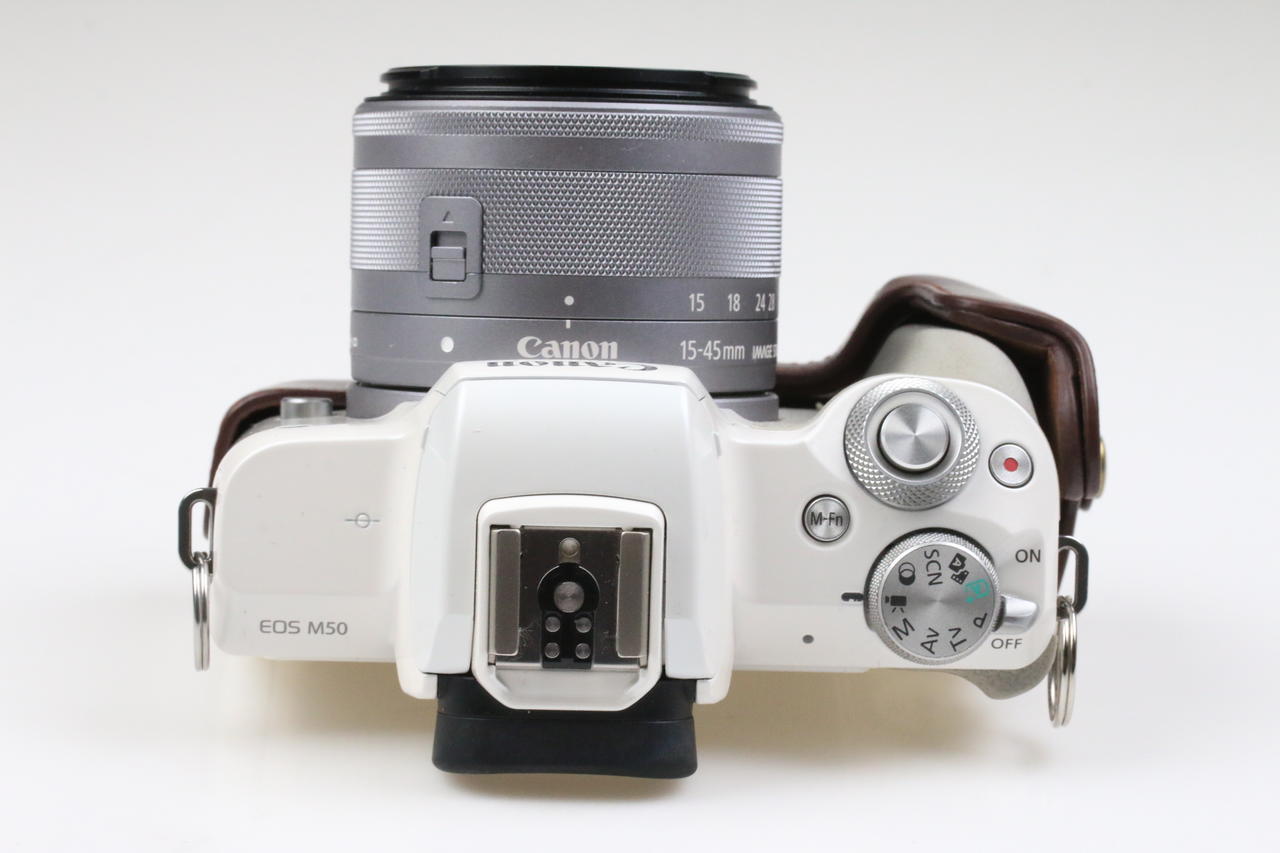 Canon EOS M50 mit EF-M 15-45mm IS STM : Schwarz - #843047002075 - Image 3