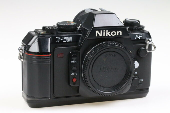 Nikon F-501 Gehäuse - #5536768