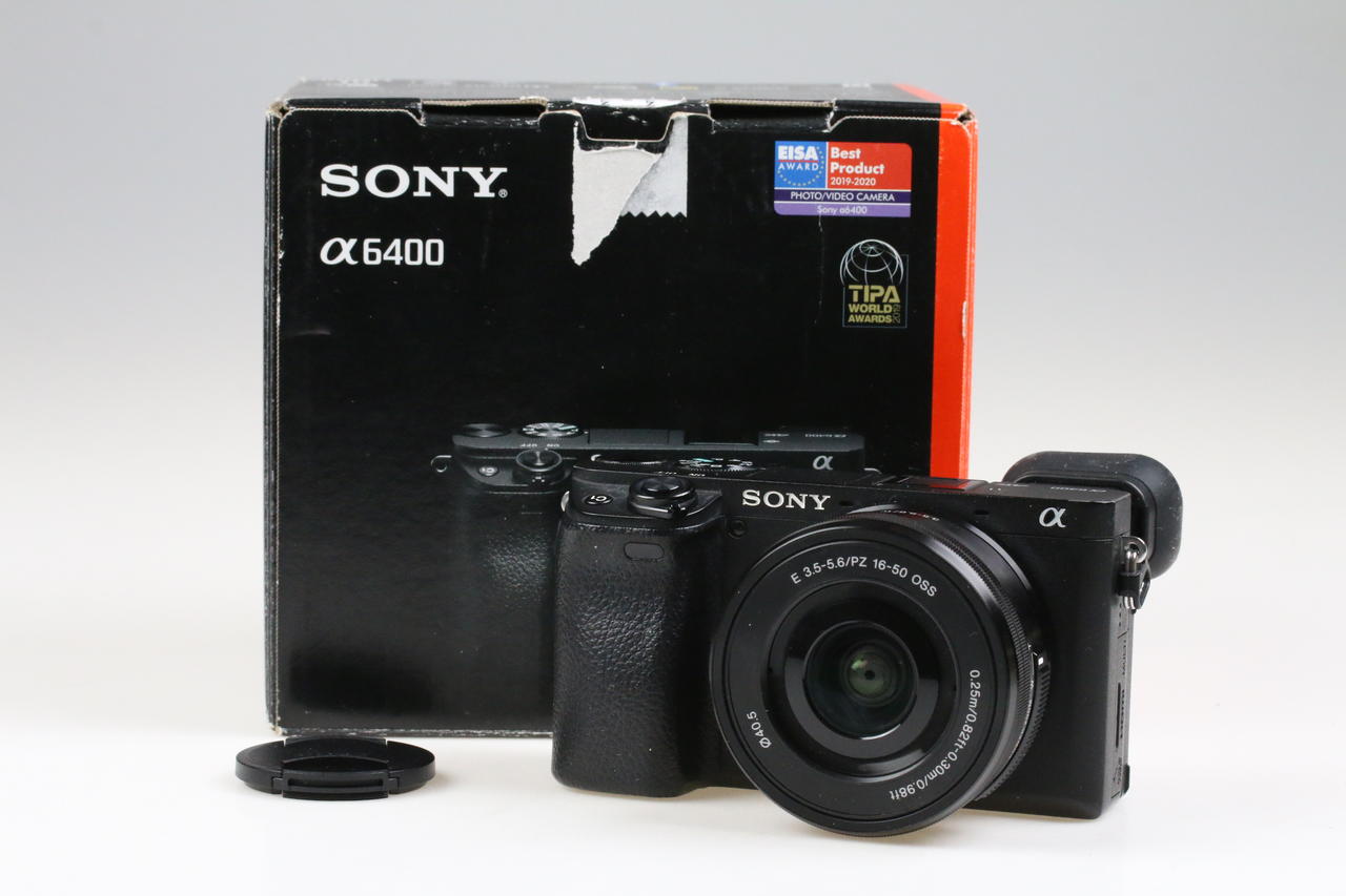 Sony Alpha 6400 mit E PZ 16-50mm OSS - #3835810