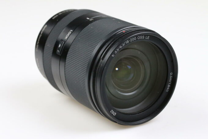 Sony E 18-200mm f/3,5-6,3 OSS le - #2047798