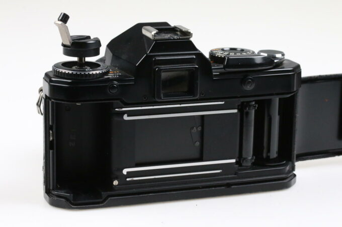 Yashica FX-D Quarz mit ML 50mm f/1,9 - #419417