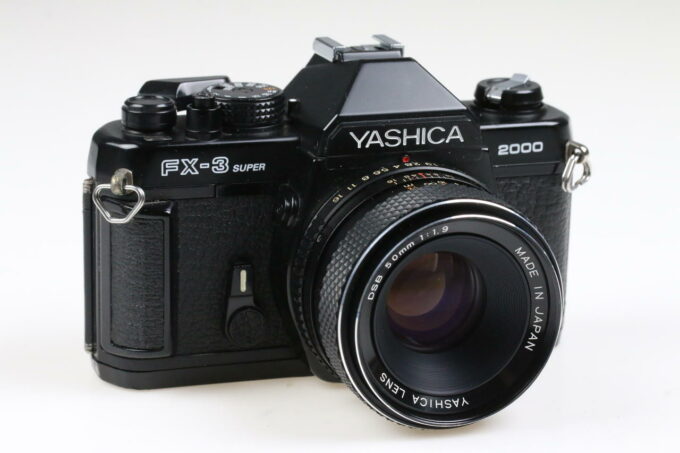Yashica FX-3 Super 2000 mit ML 50mm f/1,9 - #1606108