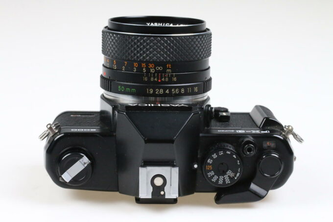Yashica FX-3 Super 2000 mit ML 50mm f/1,9 - #1606108
