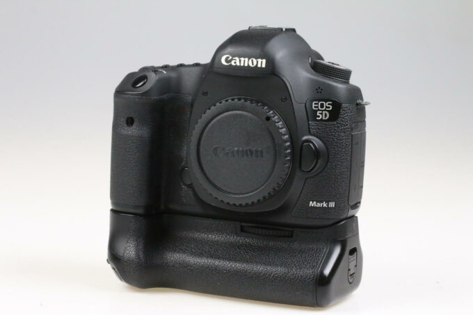 Canon EOS 5D Mark III mit Zubehörpaket - #013023002318