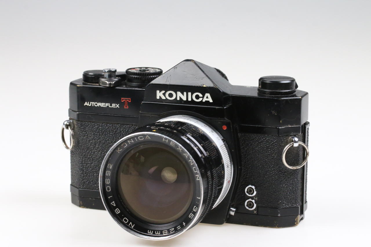 Konica Autoreflex T Gehäuse mit Hexanon 28mm f/3,5 - #361304
