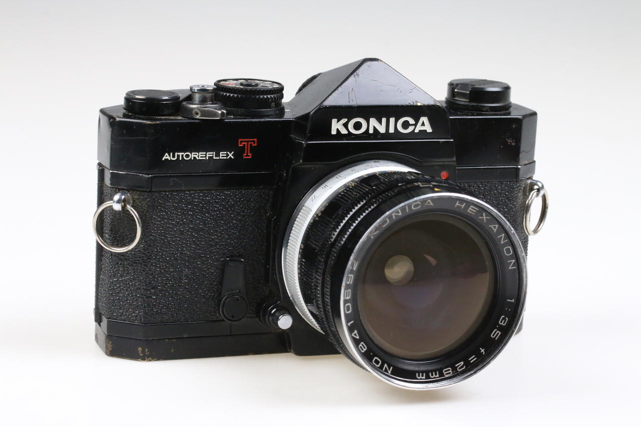 Konica Autoreflex T Gehäuse mit Hexanon 28mm f/3,5 - #361304