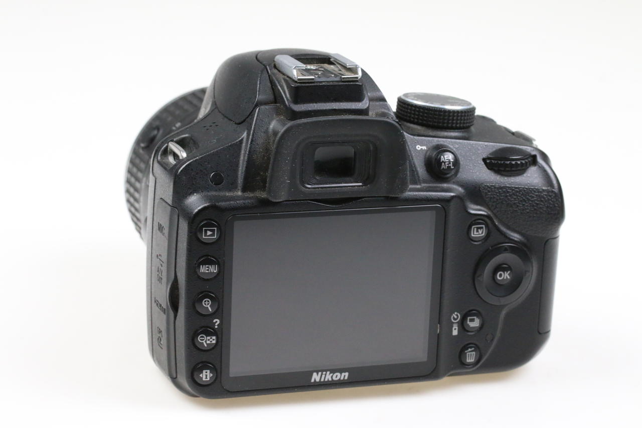 Nikon D3200 mit AF-S DX 18-55mm f/3,5-5,6 G VR II - #7492920 - Image 4