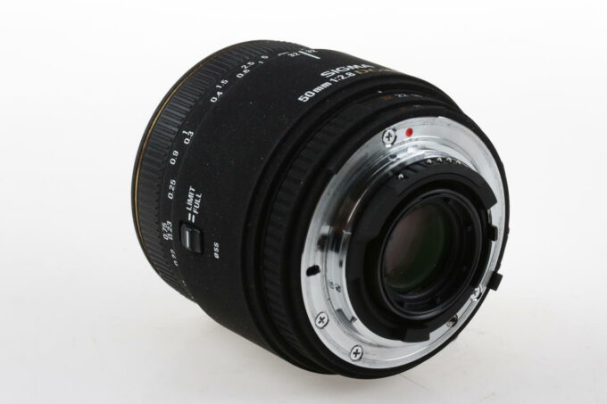 Sigma 50mm f/2,8 DG Macro für Nikon - #4074942