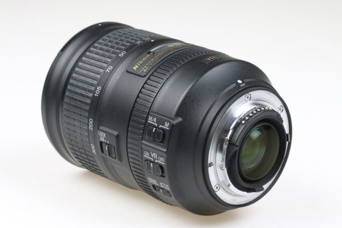 Nikon AF-S 28-300mm f/3,5-5,6 G ED VR - #52003912