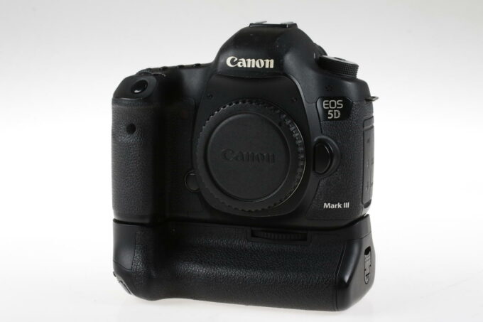 Canon EOS 5D Mark III mit Zubehörpaket - #083024011508