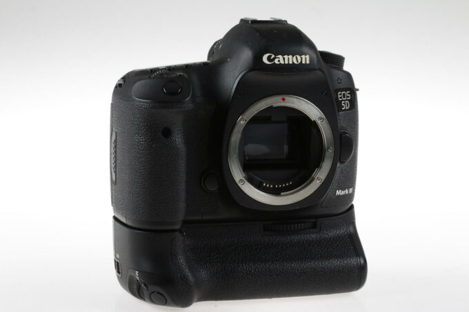 Canon EOS 5D Mark III mit Zubehörpaket - #083024011508