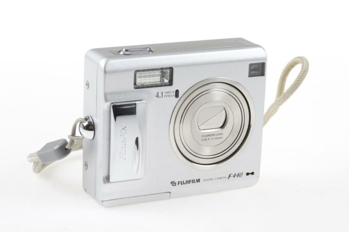 FUJIFILM FinePix F440 - #4GL24436