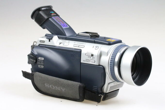 Sony Digital Camcorder DCR-TRV30E - #71635 - Image 2