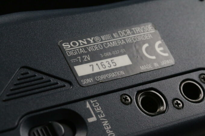 Sony Digital Camcorder DCR-TRV30E - #71635 - Image 5