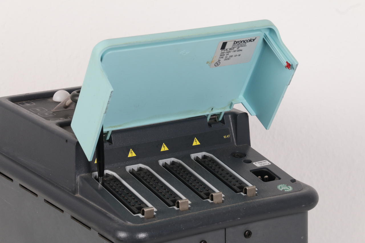 Broncolor Pulso 2 Generator - DEFEKT - Image 3