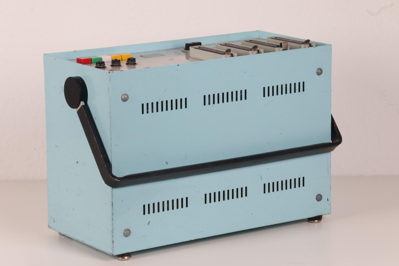 Broncolor S3400 Generator / Funktion nicht überprüft