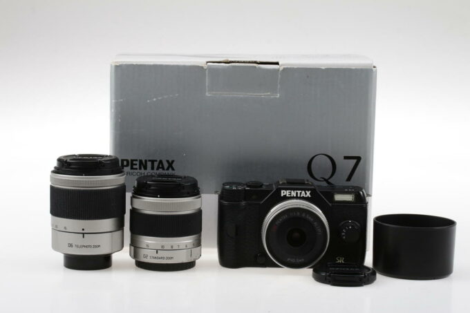 Pentax Q7 Outfit - #4873981