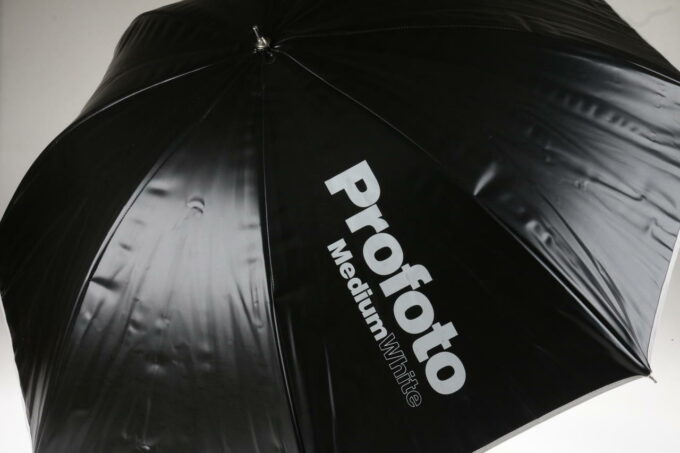 Profoto BLITZSCHIRM Medium weiss 105cm