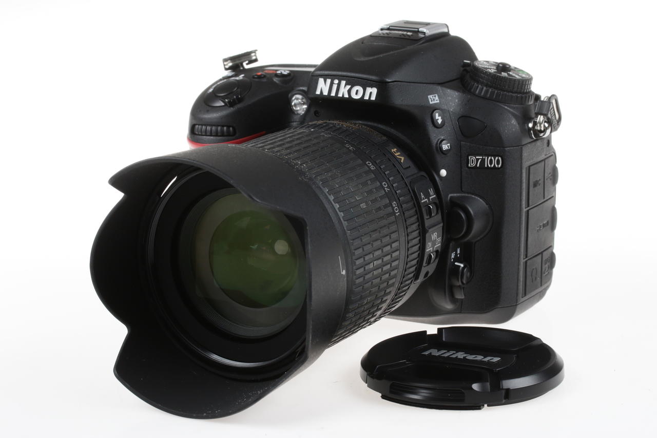 Nikon D7100 mit AF-S DX 18-105mm f/3,5-5,6 VR - #4508372