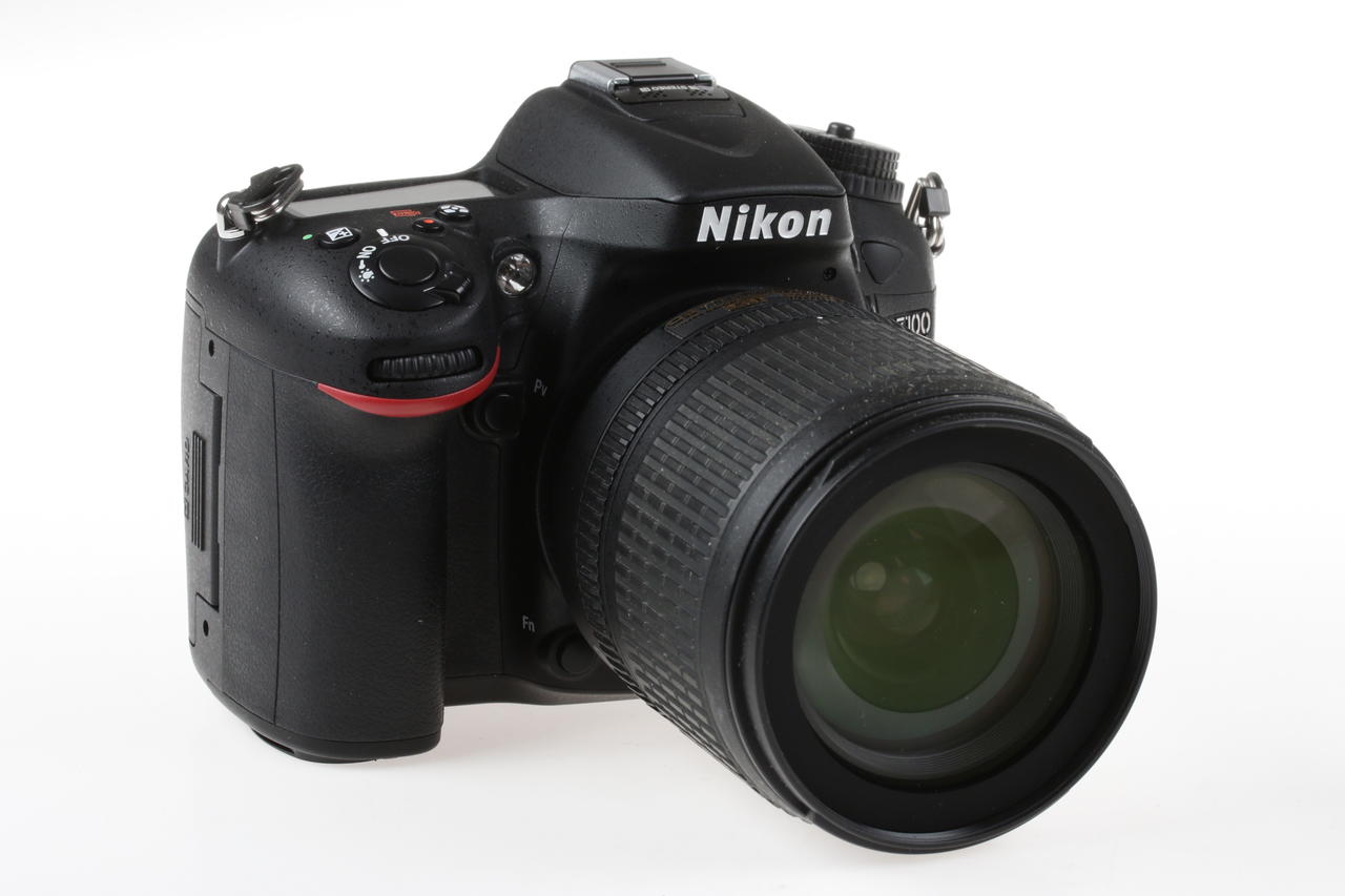 Nikon D7100 mit AF-S DX 18-105mm f/3,5-5,6 VR - #4508372
