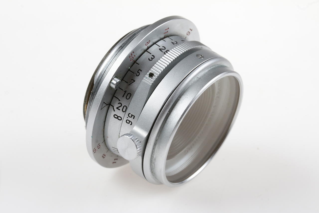 Leica Summaron 2,8cm f/5,6 red scale für M-39 Outfit mit SOOBK