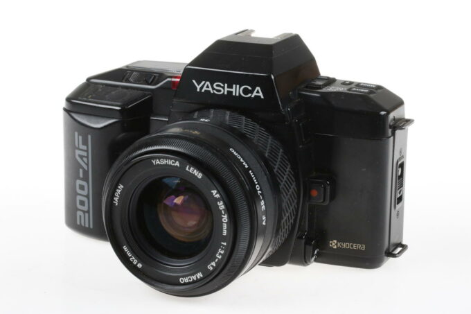 Yashica 200-AF mit 35-70mm f/3,3-4,5 - #0306172