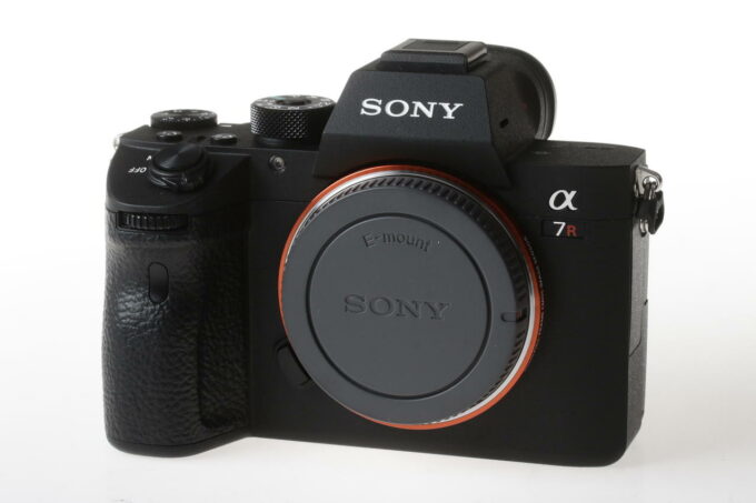 Sony Alpha 7R III Body - #6524521 - Image 2