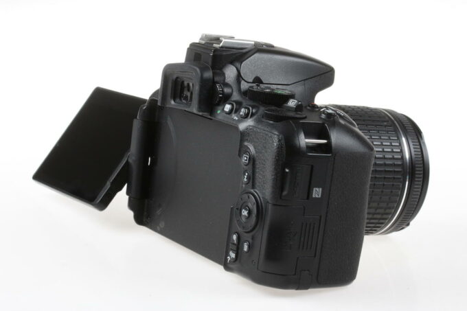 Nikon D5600 mit AF-P Nikkor 18-55mm 3,5-5,6 VR - #5546270 - Image 5