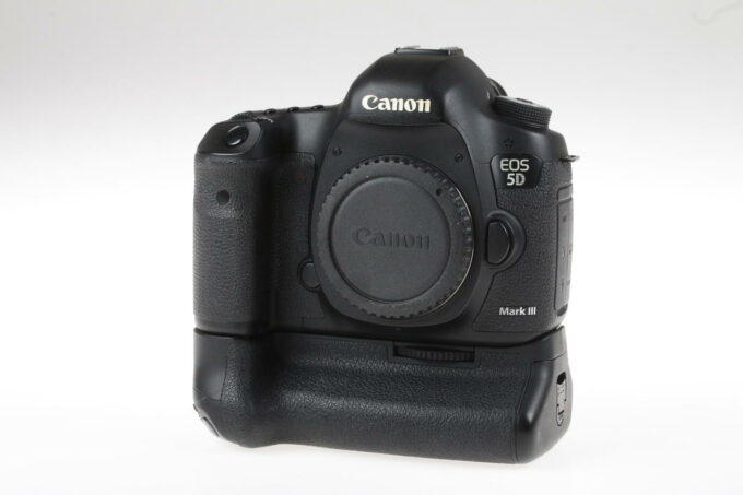 Canon EOS 5D Mark III mit Zubehörpaket - #223020000182