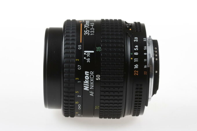 Nikon AF 35-70mm f/3,3-4,5 - #4595589 - Image 2