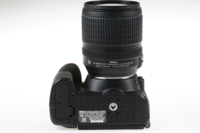 Nikon D5300 mit AF-S DX 18-105mm f/3,5-5,6 VR II - #4408744