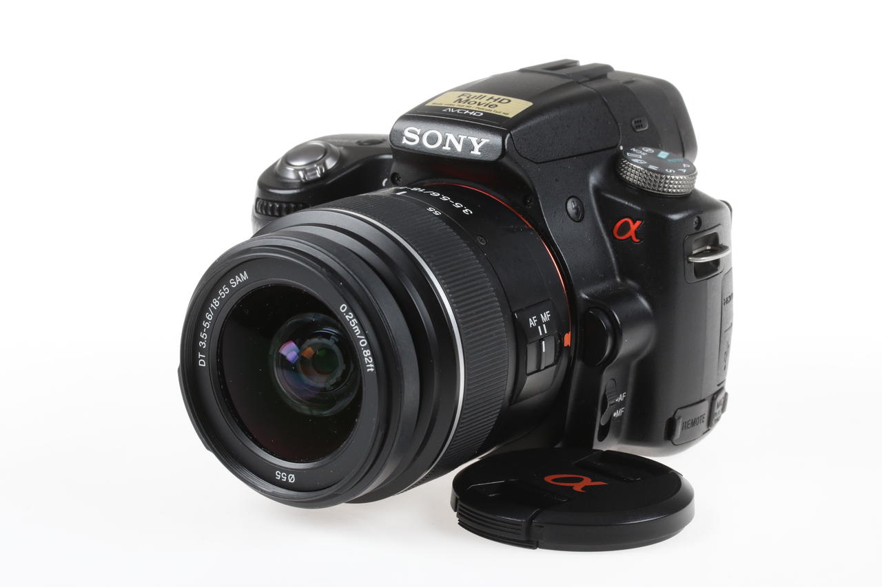 Sony Alpha 33 mit DT 18-55mm f/3,5-5,6 SAM - #5037674