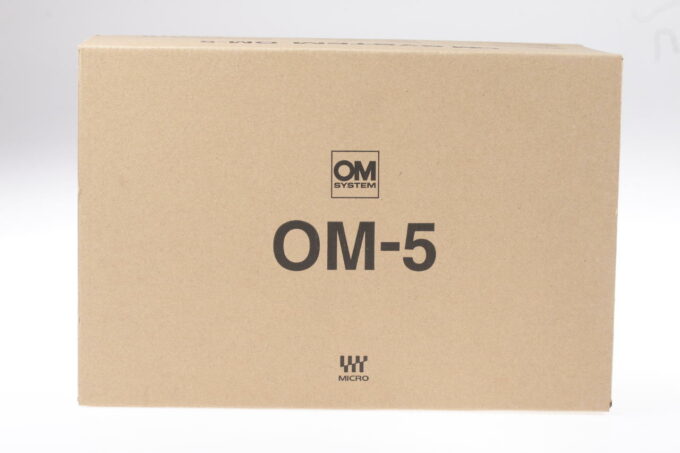 OM SYSTEM OM-5 Set 12-45mm f/4,0 Pro silber - #BJNA05173