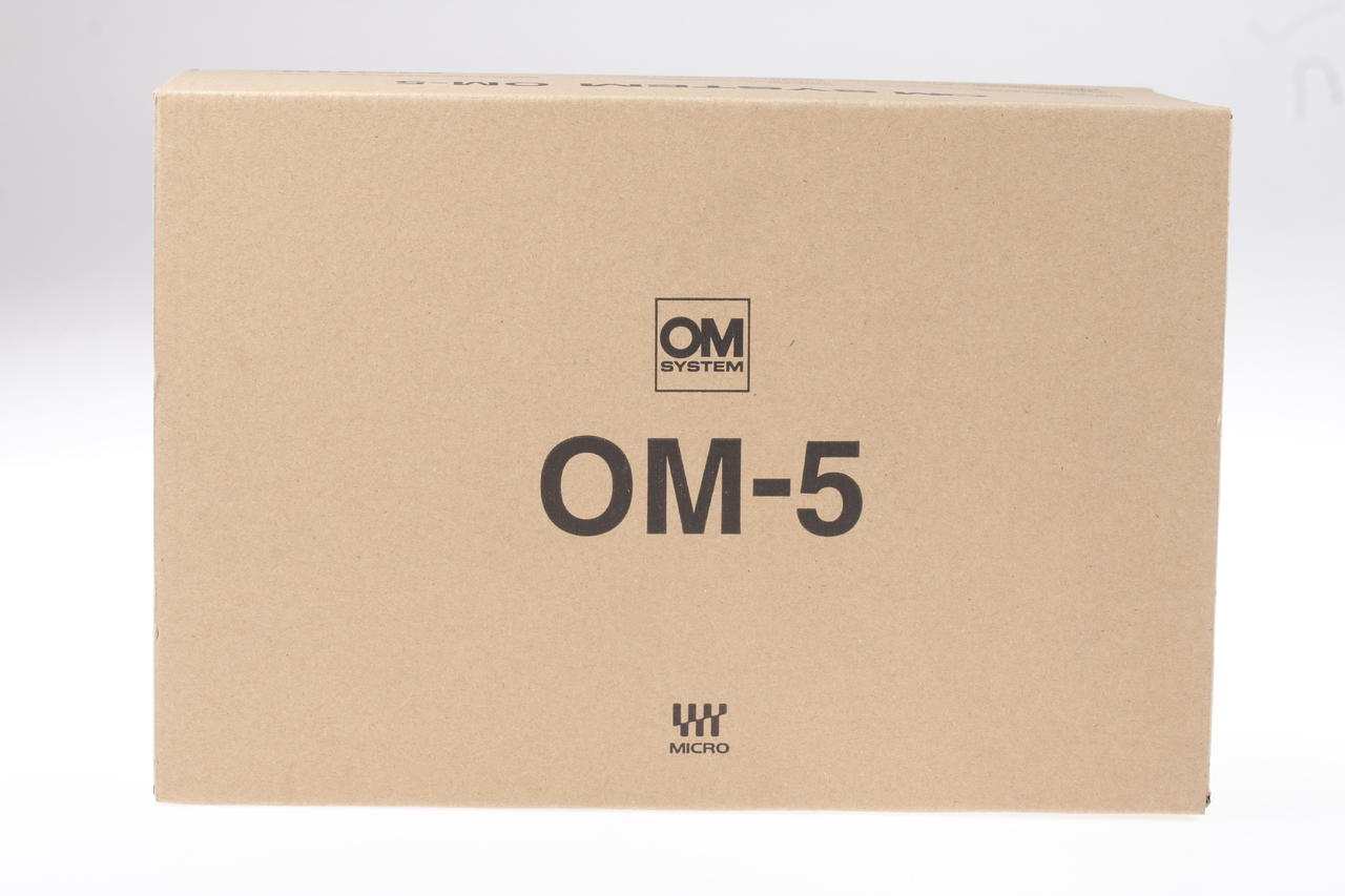 OM SYSTEM OM-5 Set 12-45mm f/4,0 Pro silber - #BJNA05173