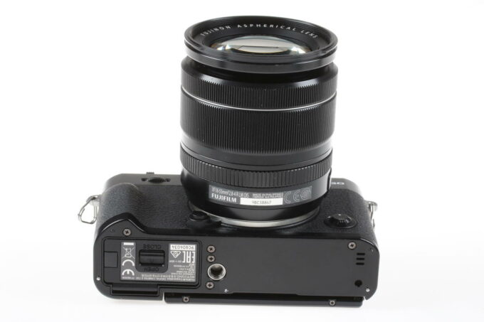 FUJIFILM X-T30 mit XF 18-55mm f/2,8-4,0 OIS PZ / schwarz - #9CQ04034