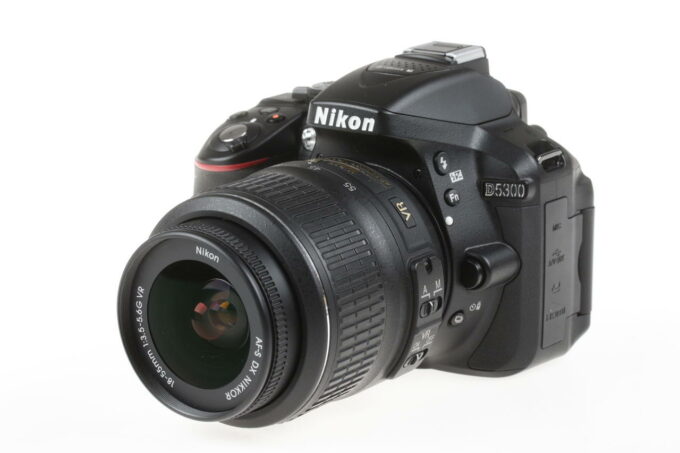 Nikon D5300 mit AF-S DX 18-55mm f/3,5-5,6 VR