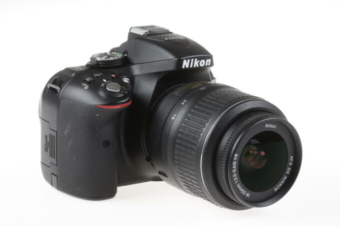 Nikon D5300 mit AF-S DX 18-55mm f/3,5-5,6 VR