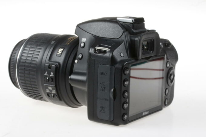 Nikon D3200 mit AF-S DX 18-55mm f/3,5-5,6 G VR - #6011777